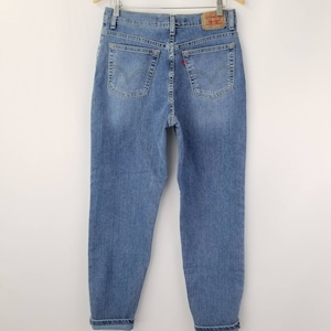 Levi&#39;s 512s Jeans Highwaisted jeans Mom Jeans Tapered Leg jeans / Womens size 29