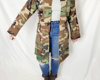 Vintage Camo Trench Coat: Reworked Air Force Jacket, Size Small/Medium