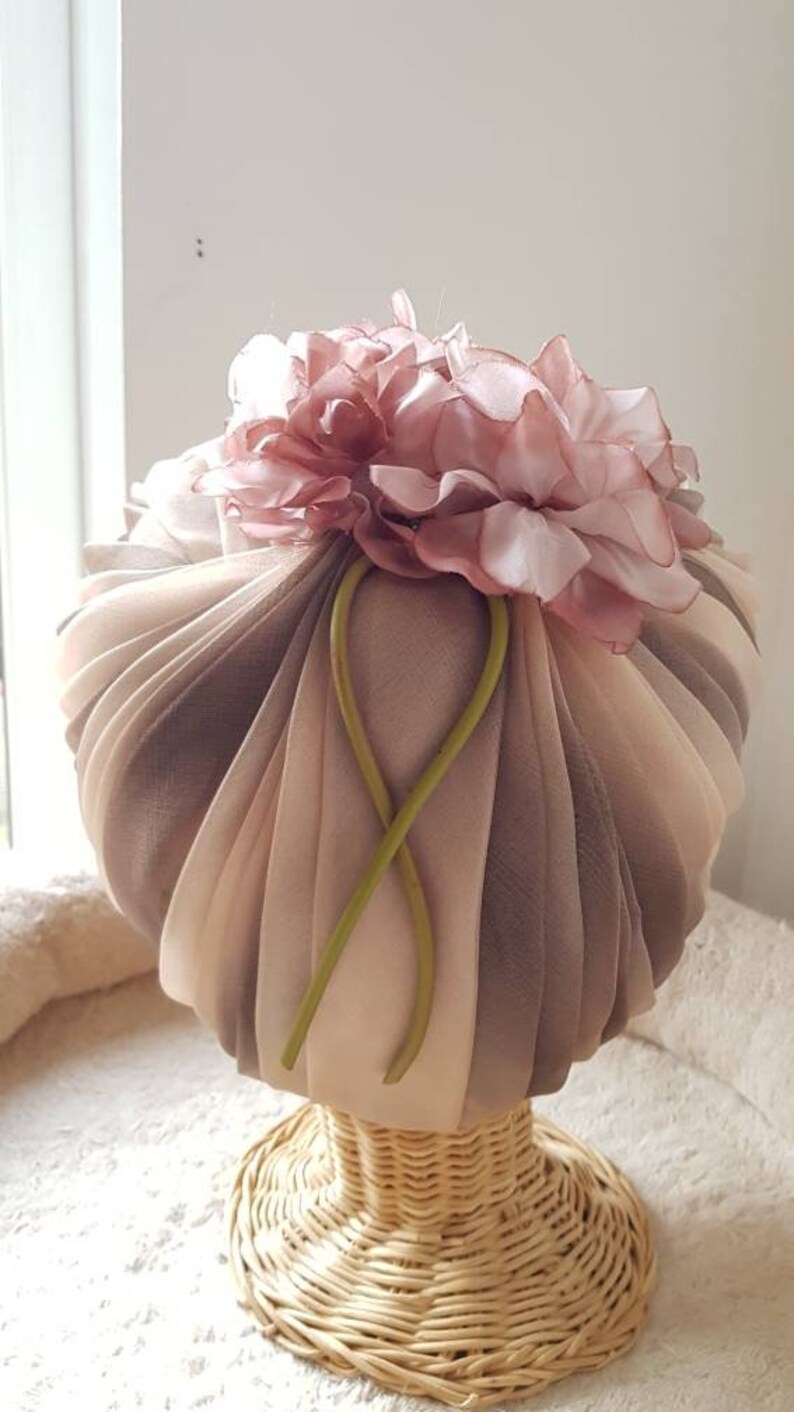 Stunning floral pink Vintage 1950s hat.