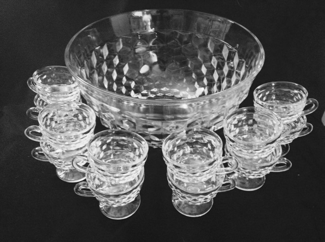 Stacked Cube Design Punch Bowl Set With 12 Footed Cups Retro 1970's