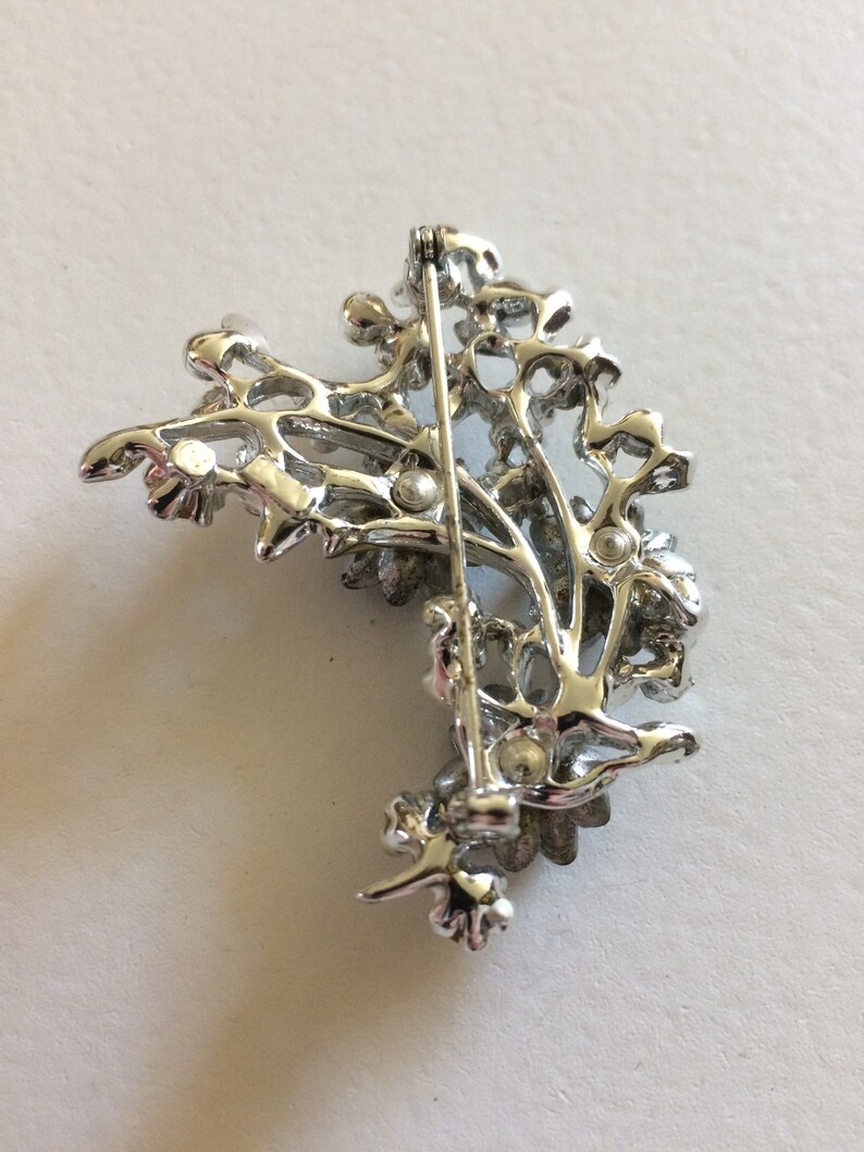BSK Enamel /& Rhinestone Flower Brooch Vintage Brooch Designer Signed Enamelled Flowers and Leaves Pin Aurora Borealis