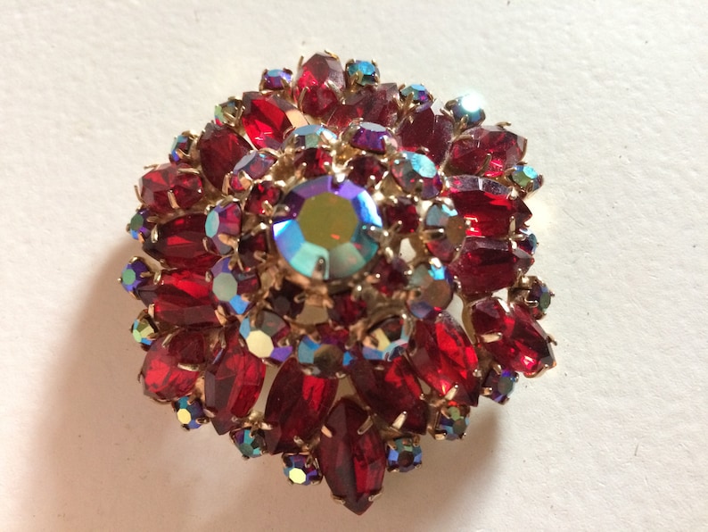Aurora Borealis Gold Tone Domed Pin Domed /& Layered Red Rhinestone Brooch Red AB Crystals Vintage Brooch