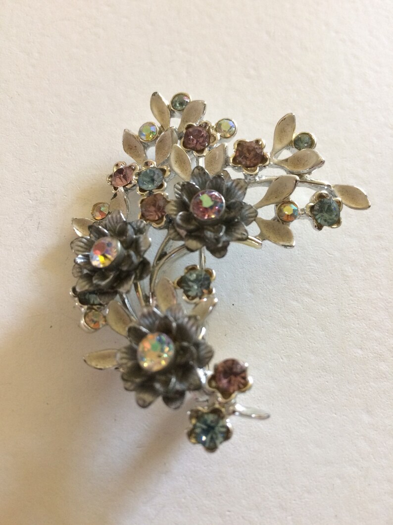 BSK Enamel /& Rhinestone Flower Brooch Vintage Brooch Designer Signed Enamelled Flowers and Leaves Pin Aurora Borealis