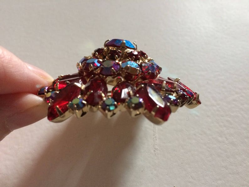 Aurora Borealis Gold Tone Domed Pin Domed /& Layered Red Rhinestone Brooch Red AB Crystals Vintage Brooch