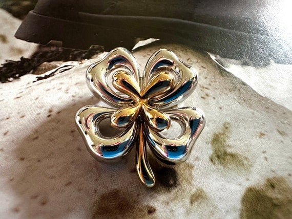 PC Silver & Gold Tone Metal Four Leaf Clover Broo… - image 1