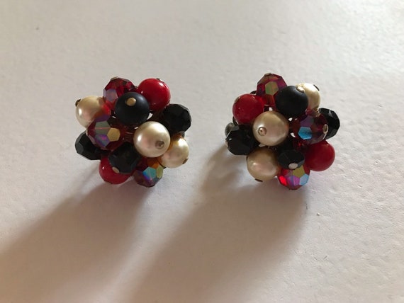 VENDOME Cluster Screw Back Earrings, Red & Black … - image 2