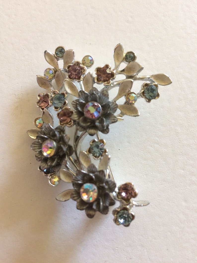 BSK Enamel /& Rhinestone Flower Brooch Vintage Brooch Designer Signed Enamelled Flowers and Leaves Pin Aurora Borealis