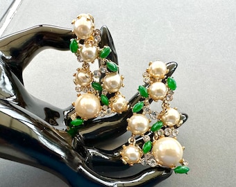 ARNOLD SCAASI Faux Pearl Dangle Clip On Earrings, Green Cabochons & Clear Crystals, Triangular, 2000s Vintage