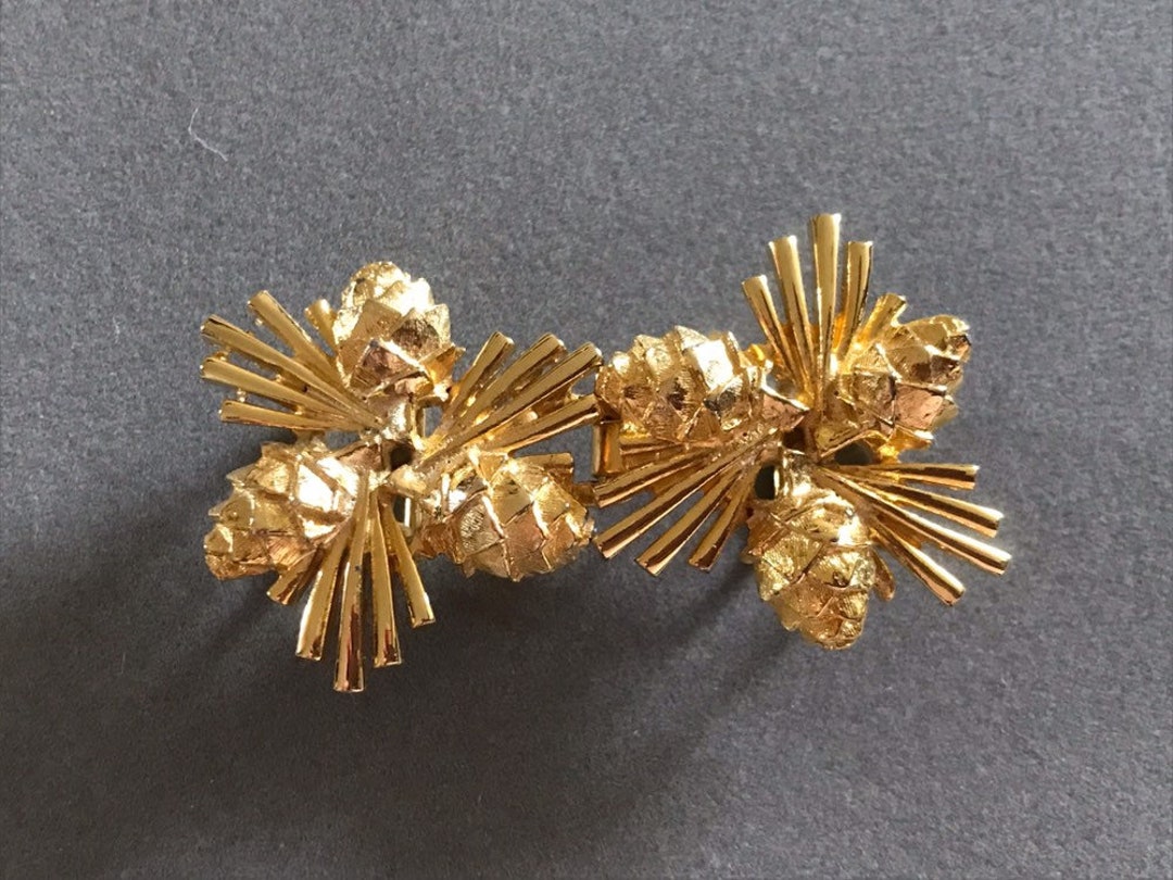 MIMI DI N Gold Tone Belt Buckle, Pinecones & Pine Needles  display picture 1