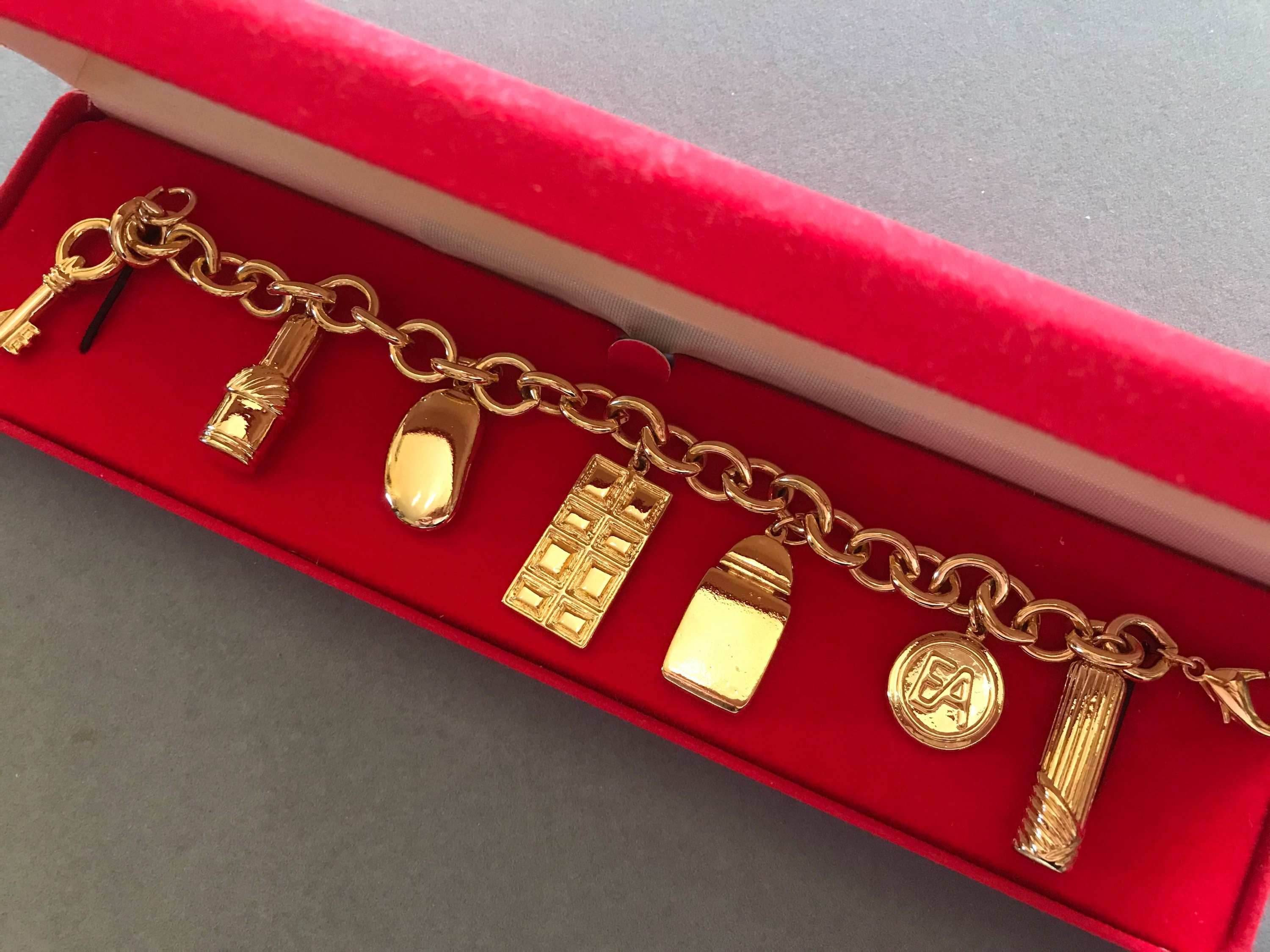 Elizabeth Arden Red Door Special Edition Gold Plated Charm Bracelet