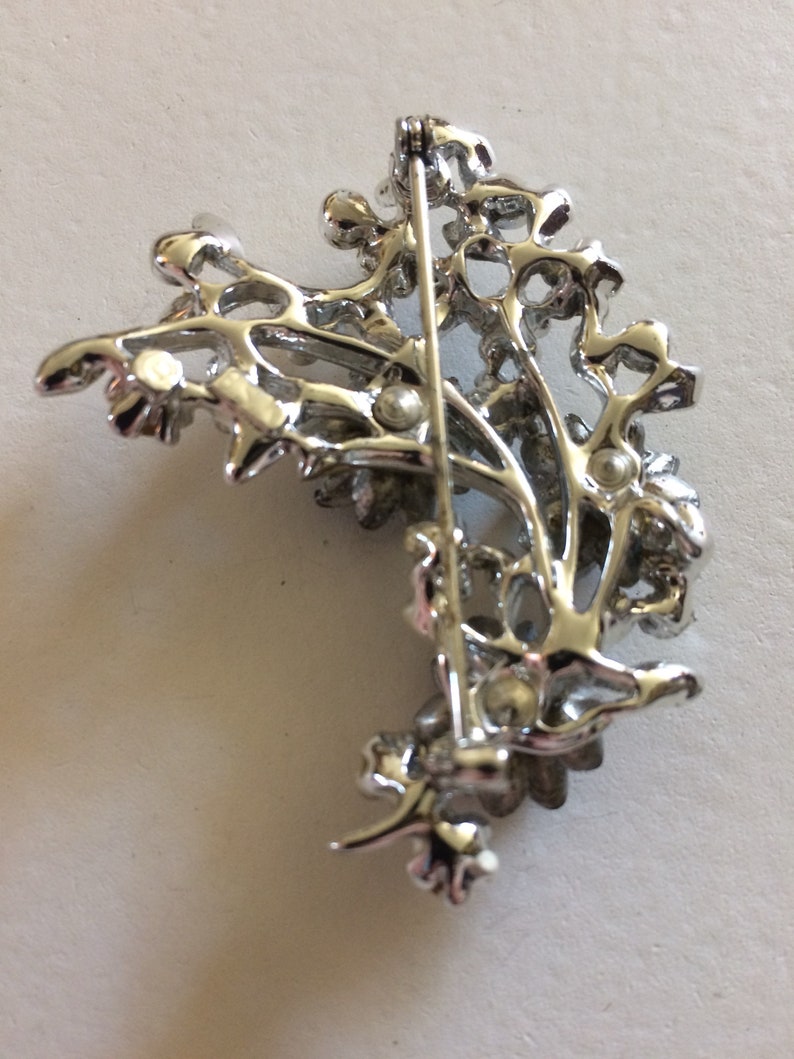 BSK Enamel /& Rhinestone Flower Brooch Vintage Brooch Designer Signed Enamelled Flowers and Leaves Pin Aurora Borealis