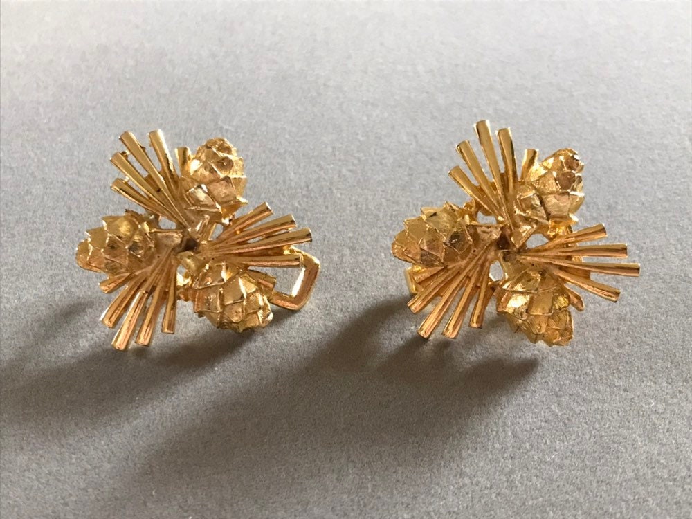 Vintage 1979 Women’s Mimi Di N Belt Buckle Pine Cones Needles Gold Tone 2.5” Mimi D N | Accessories | Vintage 979 Womens Mimi Di N Belt  main image 4