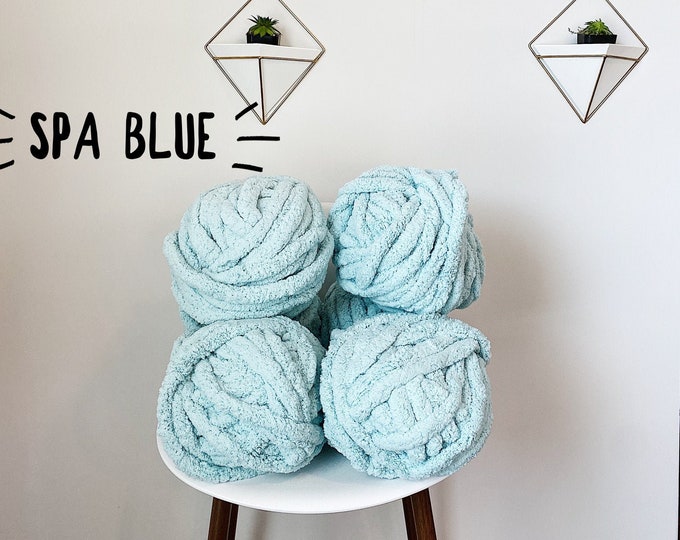 DIY Blanket Making Kit, Chunky Knit, Soft Yarn Craft