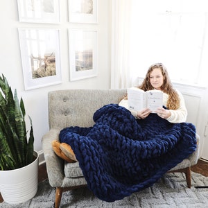 Comfy knit blanket shop