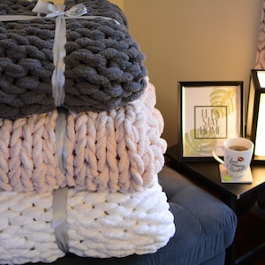 Hand knit chunky throw : r/knitting