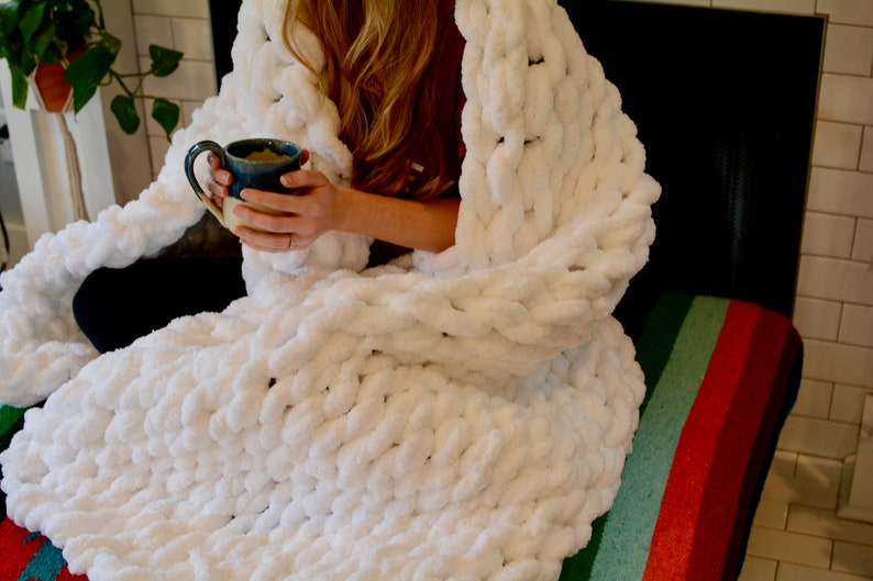 Giant Chunky Knit Blanket - Thumbnail 4