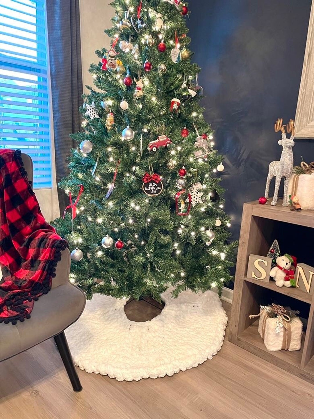 Christmas Tree Skirt, Modern Farmhouse Christmas Decor, Chunky Knit Handmade Skirt for Christmas