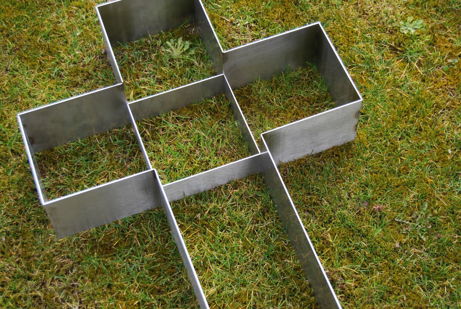 Stoneandstyle Pflanzschale Grabkreuz Aus Steinguss - Frostfeste Grabdeko