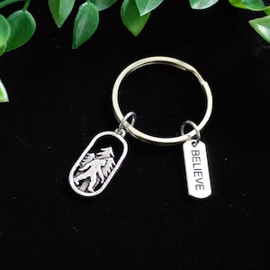 Believe big foot sasquatch Keychain Keyring gift