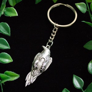 Silver tone viking Odin&#39;s Raven Keyring keychain crescent moon gift