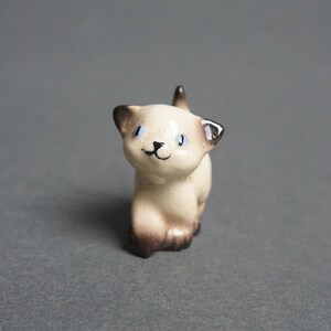 Vintage Hagen Renaker Nose Up Kitten Figurine, Early Hagen Renaker Siamese Kitten, Ceramic Cat Figurine, Hagen Renaker Siamese Cat, Vintage