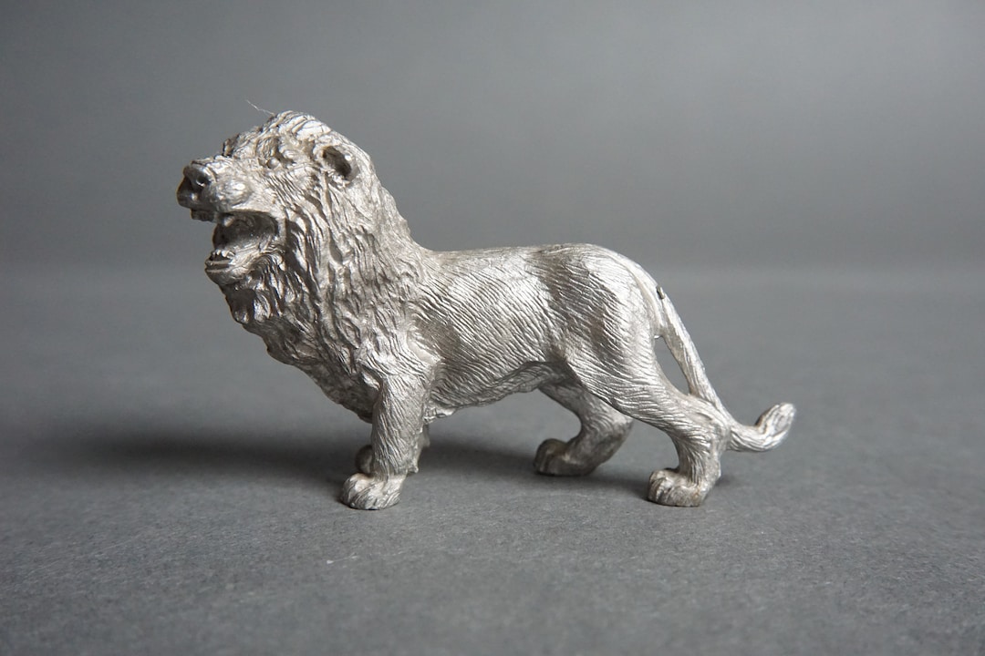 Vintage Spoontiques Pewter Lion Figurine, Roaring, Metal Lion Miniature ...