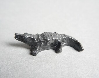 Vintage Black Alligator, Crocodile, Resin, Plastic, Miniature Resin Figurine, Black Plastic Alligator, Miniature Crocodile, Mini, Small Cute