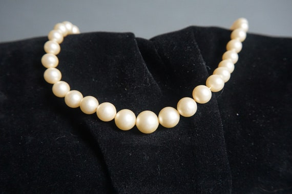 Vintage 24" Faux Pearl Necklace, Elegant Antique … - image 5