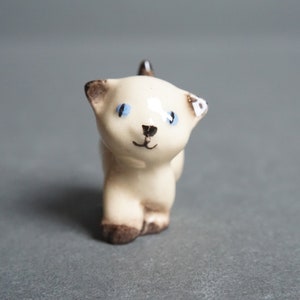 Vintage Hagen Renaker Nose Up Kitten Figurine, Early Hagen Renaker Siamese Kitten, Ceramic Cat Figurine, Hagen Renaker Siamese Cat, Vintage