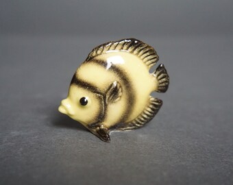 Rare Hagen Renaker Ceramic Angelfish Figurine, Miniature Yellow, Black, Tiny Angelfish Figurine, Ceramic Fish, Mini Hagen Renaker Fish