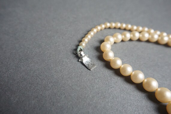 Vintage 24" Faux Pearl Necklace, Elegant Antique … - image 4