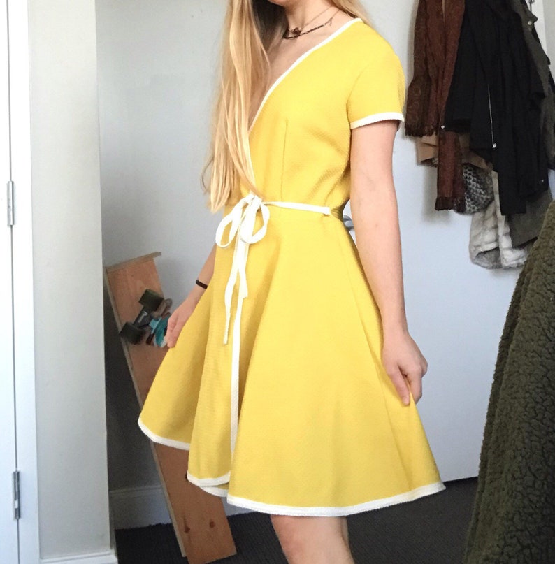 banana yellow dress