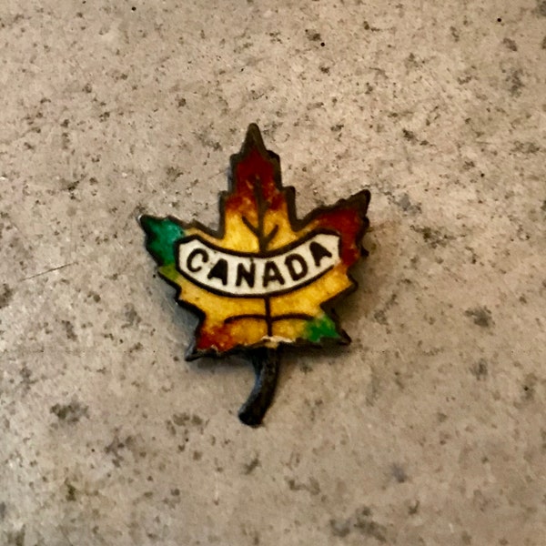 Circa 1950's Vintage Maple Leaf Canada Brooch Gold Red Green Yellow Enamel Lapel Pin/Souvenir Pin