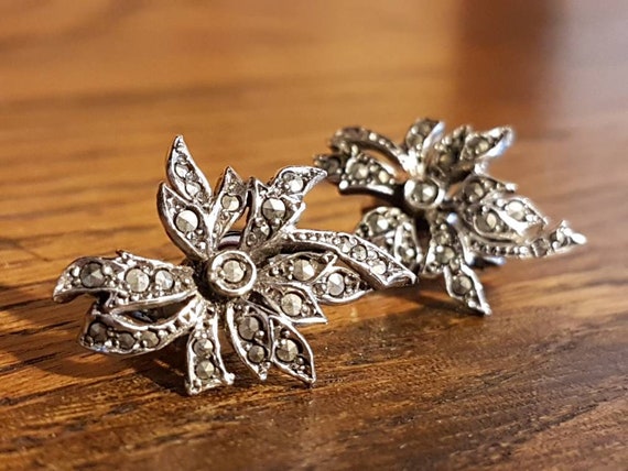 Beautiful, vintage Marcasite clip-on earrings | c… - image 1