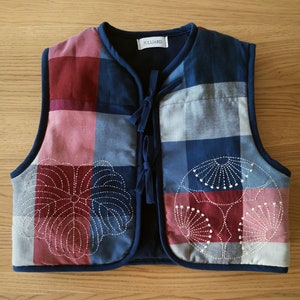 Gilet matelassé brodé main inspiration Sashiko Pièce unique image 1