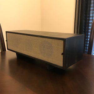 Oak and Pine solid wood bookshelf bluetooth speaker w/ battery power