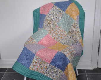 Patchwork Quillow: Lap Quilt Pillow Cushion (42"x42")