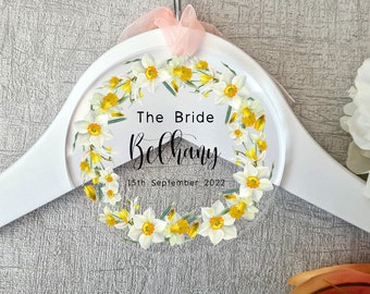 Acrylic Printed Daffodil Floral Personalised Hanger Tag, Bridesmaid Tag, Hanger Tag, Bridesmaid Gift, Engraved Hanger Gift, Wedding Tags