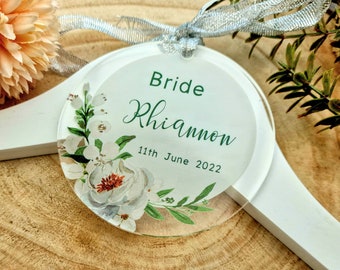 Acrylic Printed White Roses Floral Personalised Hanger Tag, Bridesmaid Tag, Hanger Tag, Bridesmaid Gift, Engraved Hanger Gift, Wedding Tag