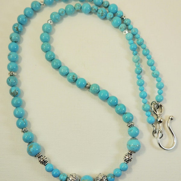 Collier sautoir pierres en turquoise et perles en métal tibétain