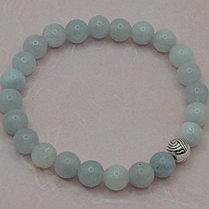 Aquamarin-Perlenarmband