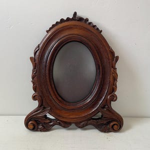 Carved Wood Oval Frame
