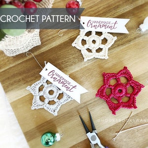 Kerstbloemornament haakpatroon + afdrukbare ornamenttags + mod voor oorbellen | Afdrukbaar PDF-patroon, haakwerk