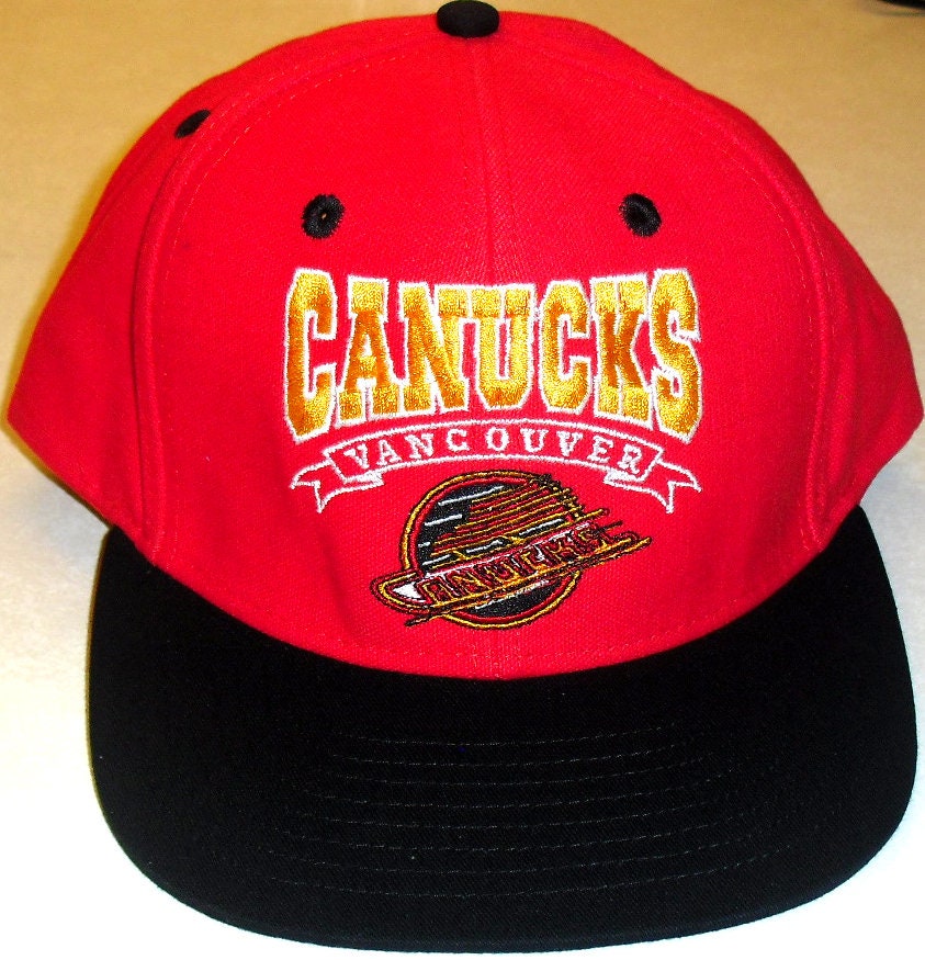 Black New OLD TIME HOCKEY Fitted Vancouver Canucks Adult Unisex