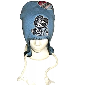 North Carolina Tar Heels Mens Zephyr Adult Beanie Winter Tassel Hat Cap New Ncaa