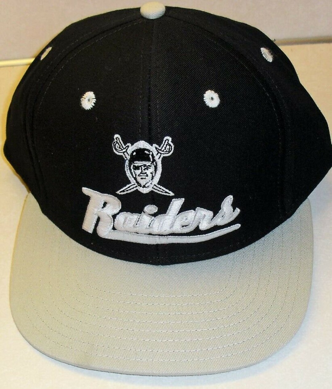 Reebok raiders sales hat