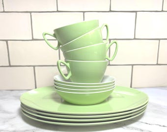 Vintage 1960's Apple Green Gaydon Melmex Cups, Plates, Small Bowls, Vintage Picnic Ware
