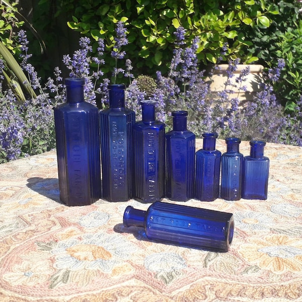 Antike blaue Chemiker-Giftflaschen, Bristol-Glas, 1800's Apothekerflasche, blaue Flasche