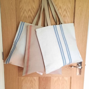 Französische Einkaufstasche aus recyceltem Vintage-Stoff