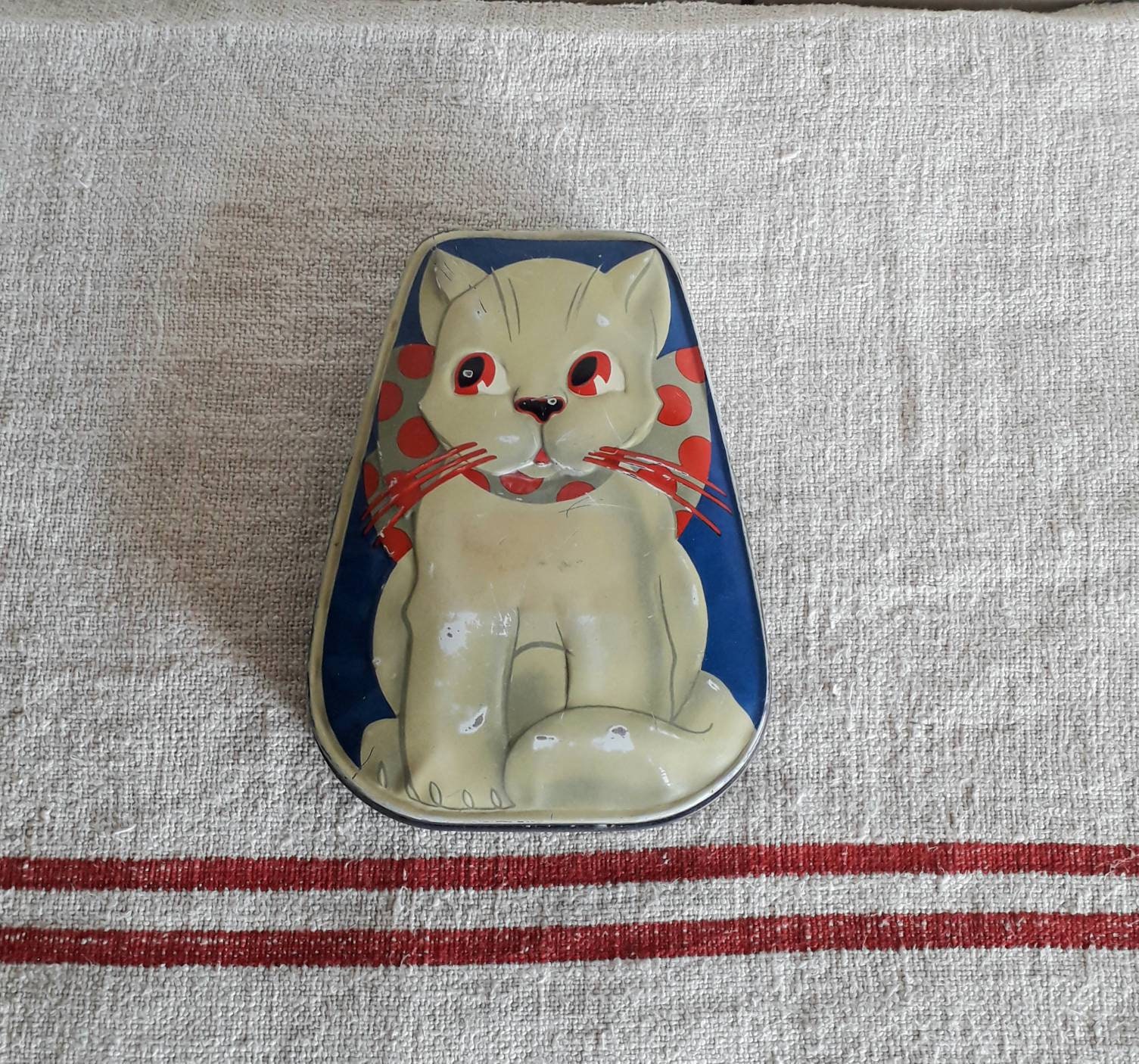 Image of 1920's Horner Toffee Tin, Collectors Antique Cat Design Tin
